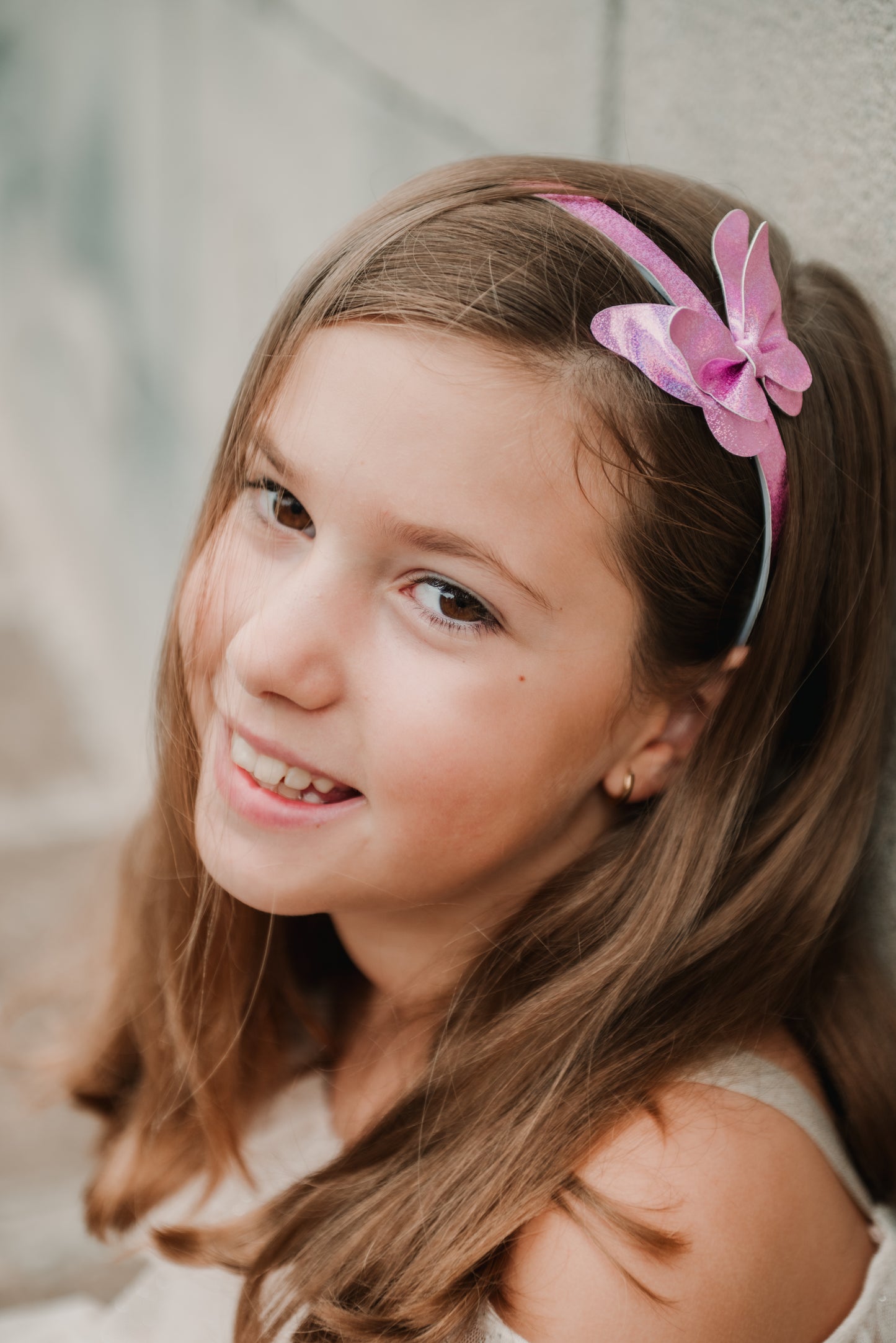 Diadema Mariposa Rosa Tornasol