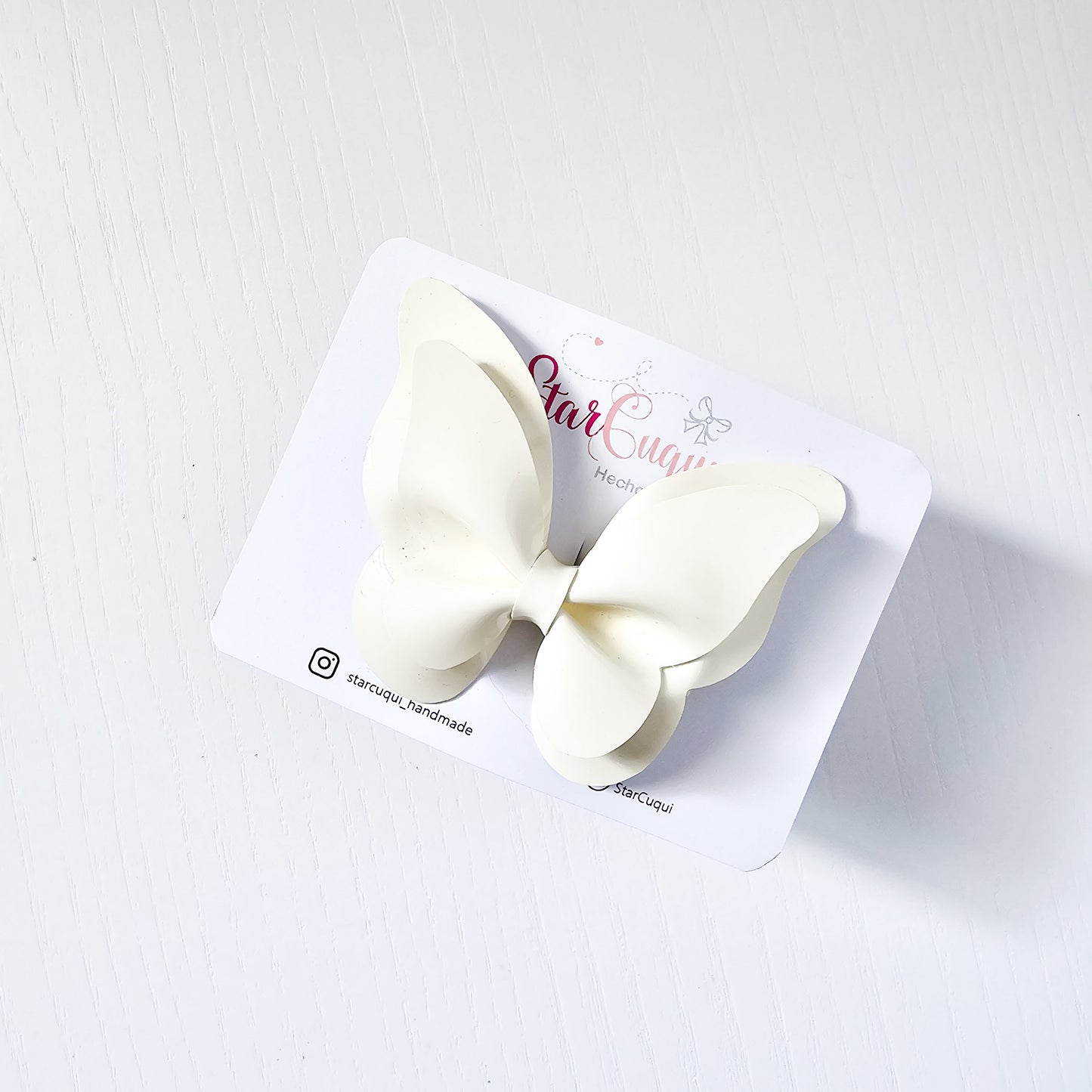 Mariposa charol crema