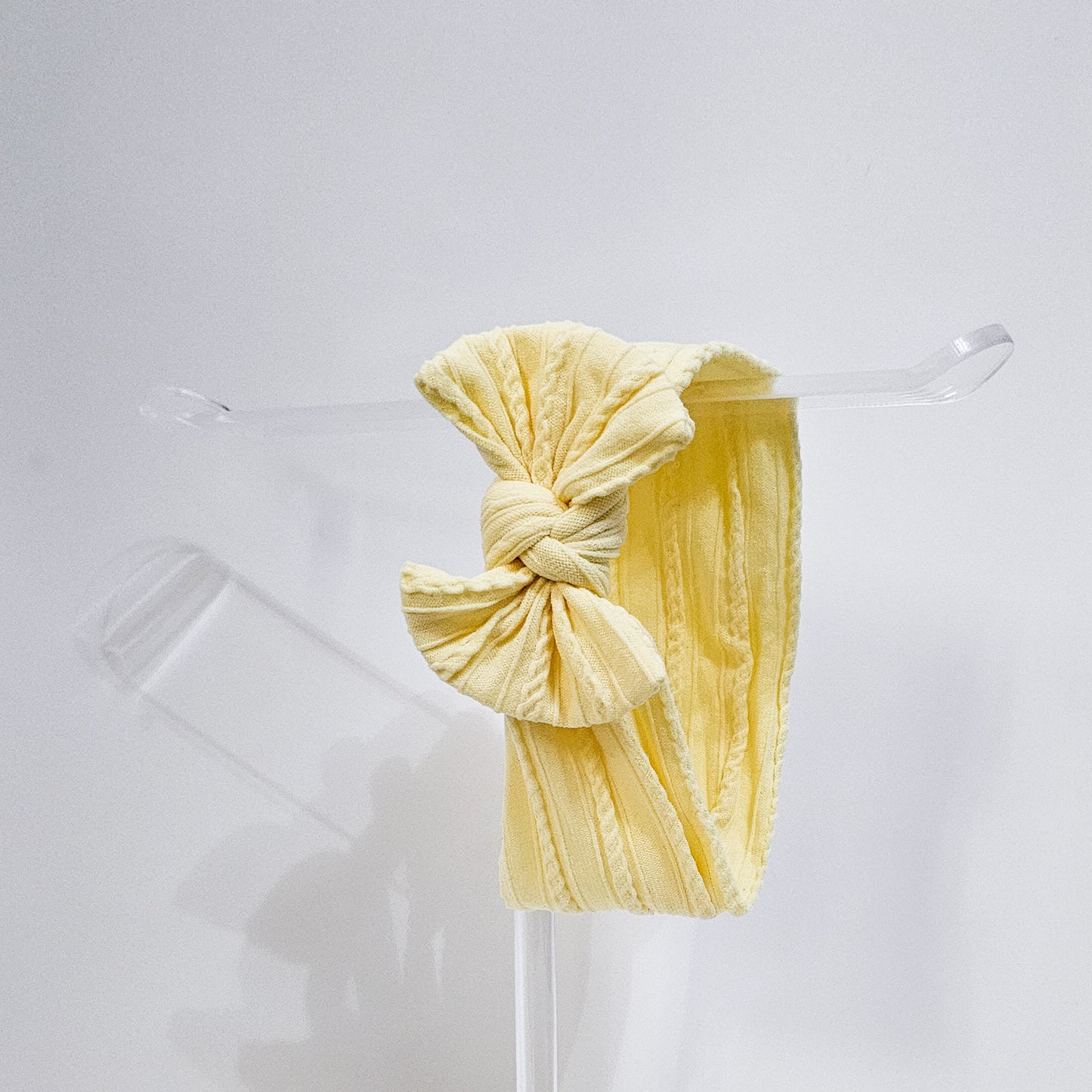 Diadema ancha amarillo